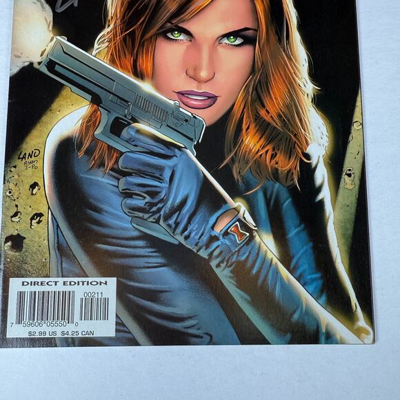 Black Widow #2 (Marvel Comics December 2004) signed by Greg Land - Picture 3 of 12